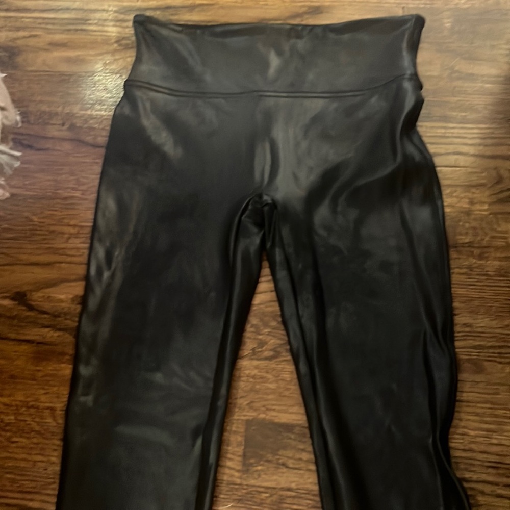 Spanx faux leather leggings size large NWOT